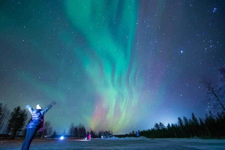 Rovaniemi: Northern Lights Guided Tour with Pro Camera - How the pickup and the first drive set you up for a better sky