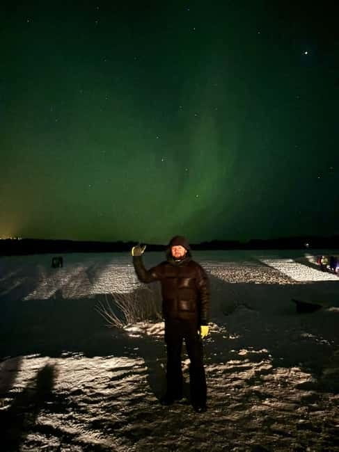 Rovaniemi: Northern Lights Hunters. Aurora + BBQ - Stop One, Snow-Covered Lake, Ice Under Your Boots