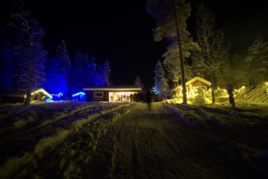Rovaniemi: Northern Lights Hunting in Lappish old cottage - The Northern Lights Hunt, What You Can Actually Hope For