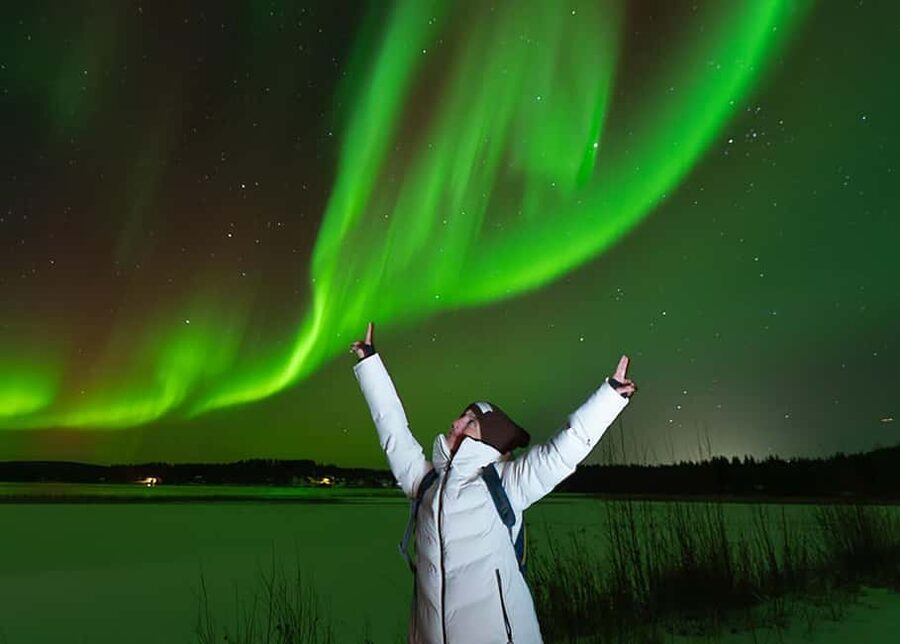 Rovaniemi: Northern Lights Hunting with Photo & Video - The photo stop that turns the lights into portraits