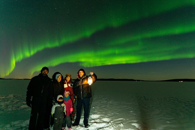Rovaniemi: Northern lights money back tour - Small group energy: why up to 16 people changes the whole experience