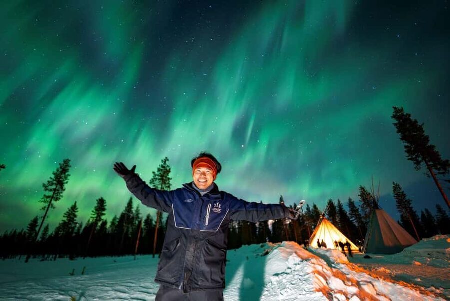 Rovaniemi: Northern Lights Photo Tour | Money-Back Guarantee - What You Get Included: Gear, Hot Drinks, and the Photo Plan