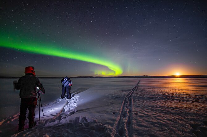 Rovaniemi Northern Lights Photography Small-Group Tour - Meeting point and gear handoff: less fumbling, more sky time