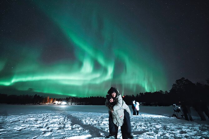 Rovaniemi: Northern Lights Pro Guaranteed - Unlimited Distance - What you actually get in your “aurora hunting kit”