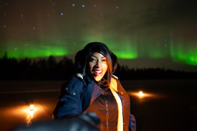 Rovaniemi: Northern Lights Small Group Money-Back Guarantee - Stop One Experience: The Aurora Hunt and the Photographer’s Role