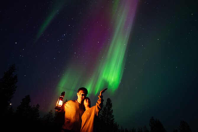 Rovaniemi: Northern Lights Small Group Money-Back Guarantee - Guides: Energy, Persistence, and Help With Your Own Photos