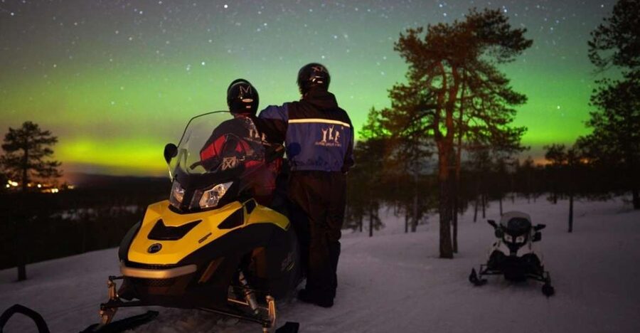 Rovaniemi: Northern Lights Snowmobile Hunt - Rovaniemi at night: why snowmobile chasing makes sense