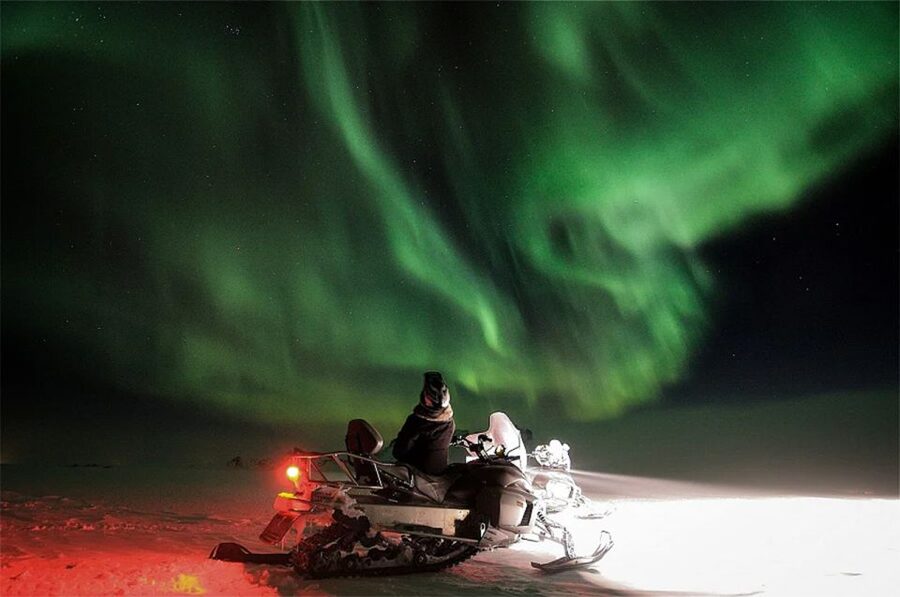 Rovaniemi: Northern Lights Snowmobile Hunt - Who should book this snowmobile aurora hunt, and who should skip it