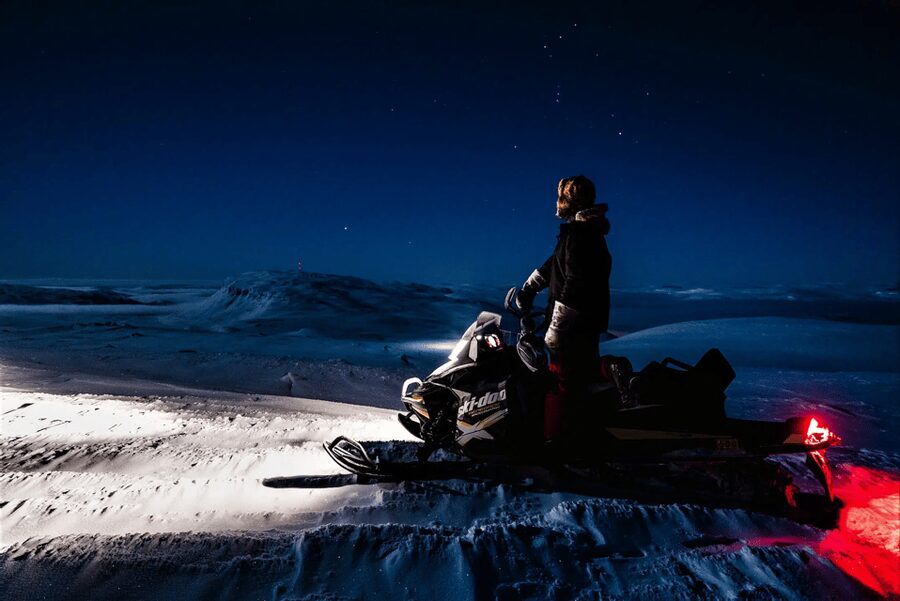 Rovaniemi: Northern Lights Snowmobile Safari with Campfire - Arctic Wilderness Snowmobile + Campfire: The Core Experience