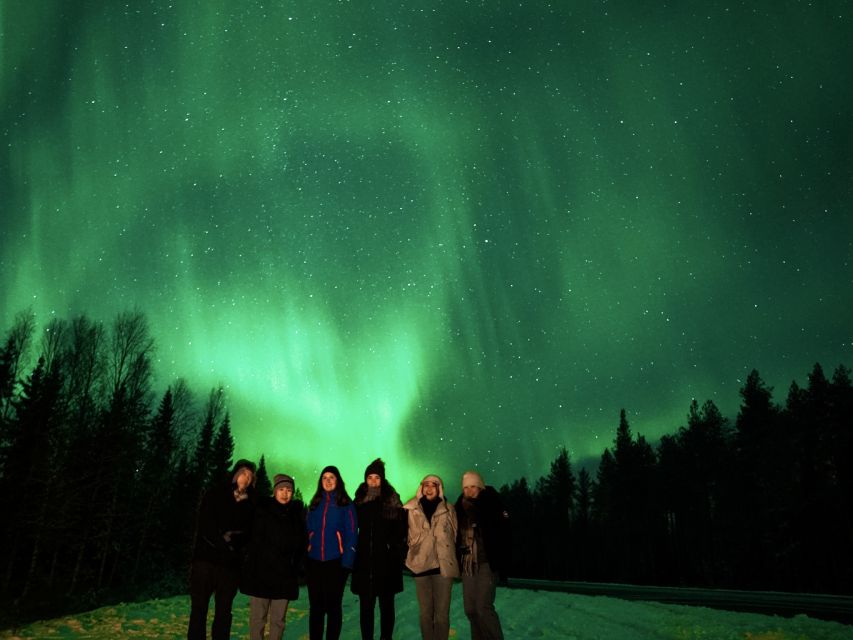 Rovaniemi: Northern Lights Tour with Guaranteed Sightings - What the guide does besides chasing lights