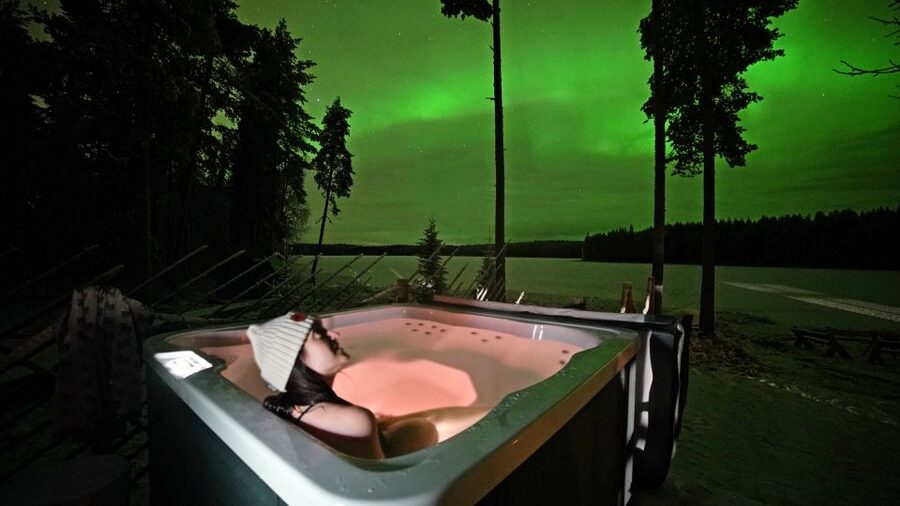 Rovaniemi: Private Sauna, Jacuzzi and Dinner - Dinner in an Old Lapland Cottage: The Meal That Finishes the Job