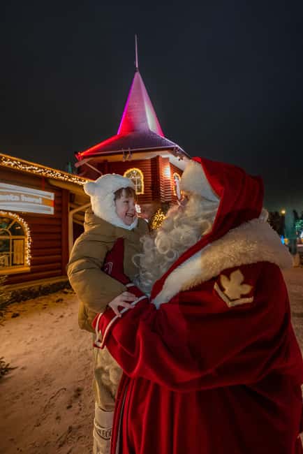 Rovaniemi: Santa Claus Village, Husky & Reindeer Tour - Santa Claus Village in Rovaniemi, where the Arctic Circle moment is the main event