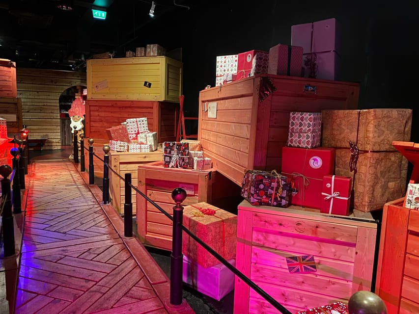 Rovaniemi: Santa Claus Village w/ Husky & Reindeer Sled Ride - Key highlights to know before you book
