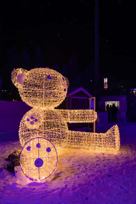 Rovaniemi: SnowGlow Winterpark Entry Ticket - Food and drinks: included? no, and the cafe can add up