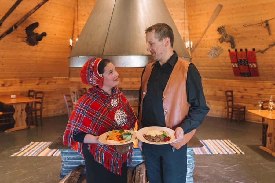 Rovaniemi: Summer/Autumn Reindeer Farm Experience - Group size and other practical considerations