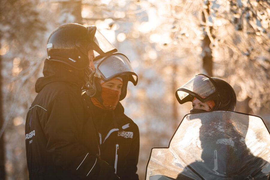 Rovaniemi: Sunrise Electric Snowmobile Tour with Snacks - Getting Started: Instructions, Then Frozen Lake Driving