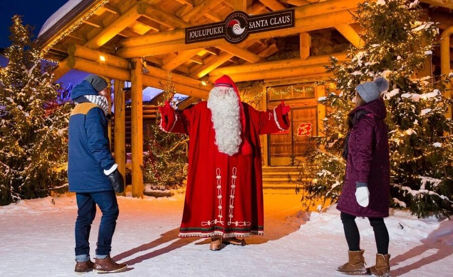 Rovaniemi: Tour to Santa Claus Village with Hotel pick up - Santa’s Post Office: Sending Letters, Parcels, and Cards