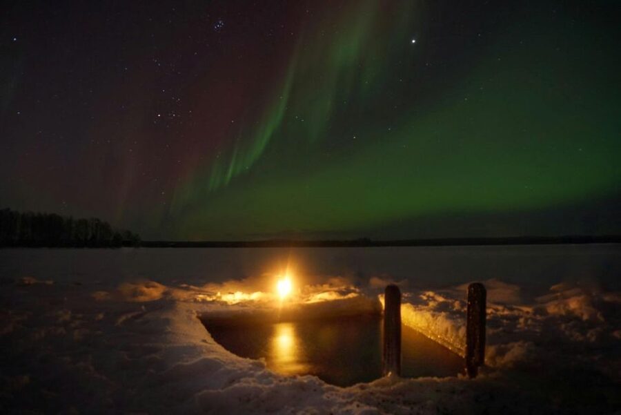 Rovaniemi: Traditional Sauna and Ice Swimming Experience - Winter views and Northern lights chances: what to look for during your session