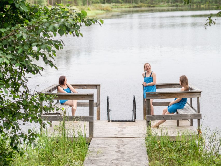 Ruka: SaunaTour - Finnish Sauna experience - Ruka SaunaTour at Iisakki Village: lakeside heat with real Finnish roots