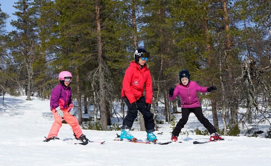 Saariselkä: Easy Ski Day Package - First time skiing in Saariselkä, what makes this package work