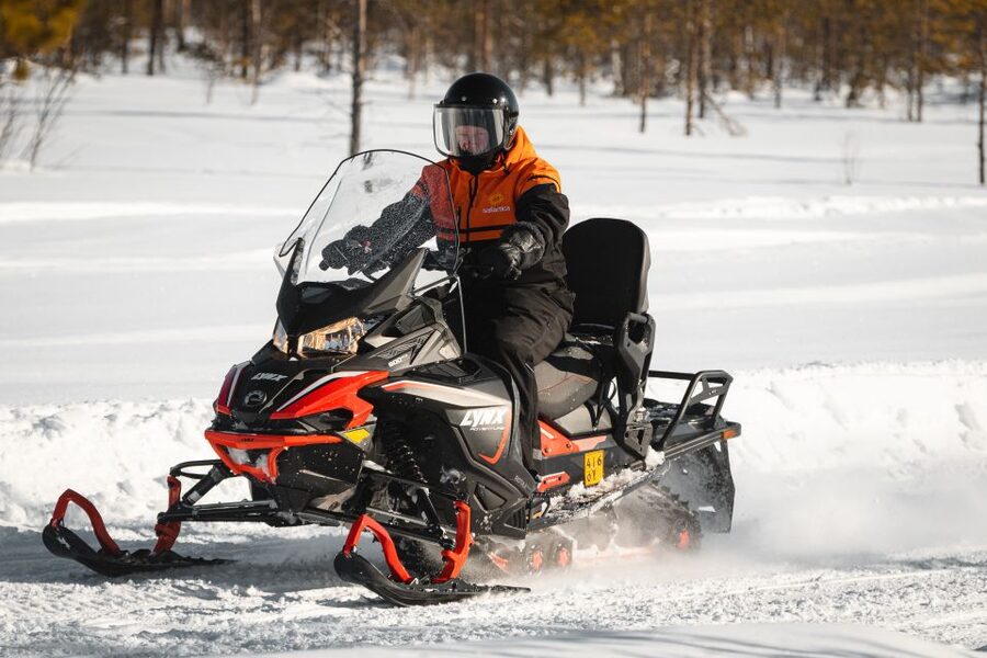 Saariselkä: Snowmobile Adventure for Adults - The Drive Itself: Less-Used Tracks, Photo Breaks, and Real Timing