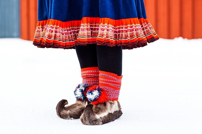 Sámi Village Inari and Siida Museum by Car - The road stops: how guides make the ride part of the story