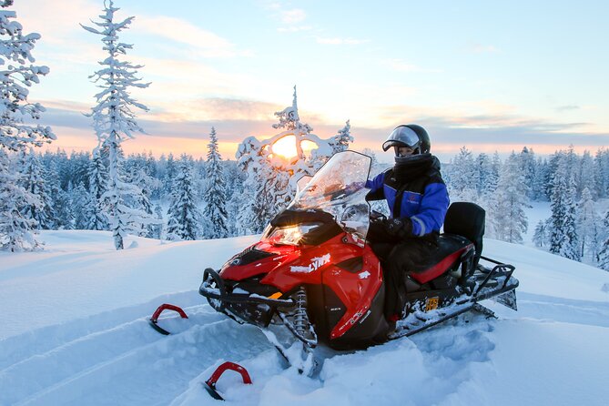 Scenic Snowmobile Safari in Saariselkä - How the Saariselkä snowmobile safari fits into a tight winter day