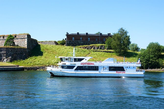 Sightseeing Cruise in Archipelago of Helsinki - Eira Jugend houses: spotting architecture from sea level