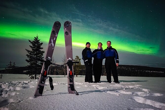 Ski Trekking under the Northern Lights - How the guide hunts the Northern Lights, without overpromising