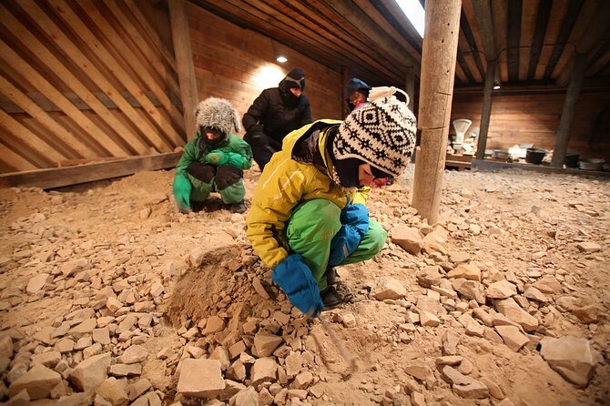 Small-group Wintertime Amethyst Mine Visit from Rovaniemi - What to Wear and Small Prep Tips for a Comfortable Dig