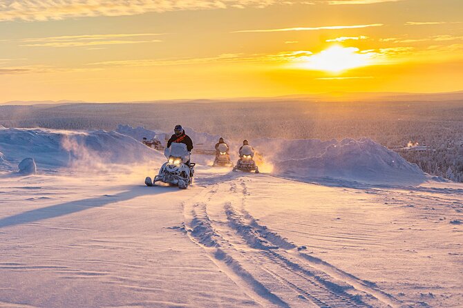 Snowmobile Adventure in Lapland - Riding setup: sharing one snowmobile and taking turns