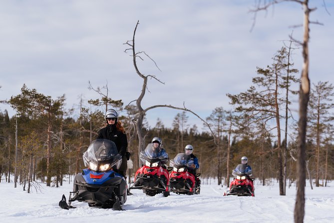 Snowmobile Safari into the Wilderness, Apukka Resort Rovaniemi - Winter gear and snowmobile basics: why first-timers can feel confident