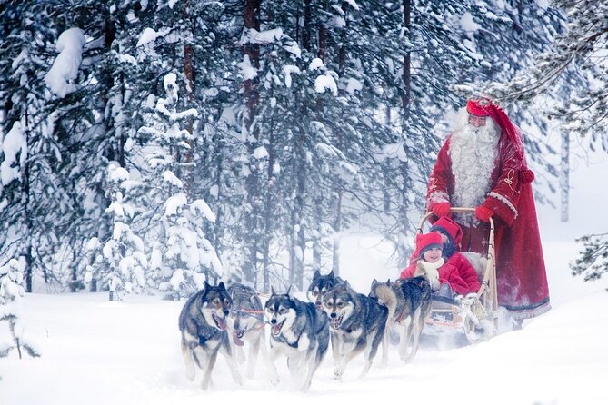 Snowmobiles and Huskies - Rovaniemi pickup, meeting point, and how the half day flows