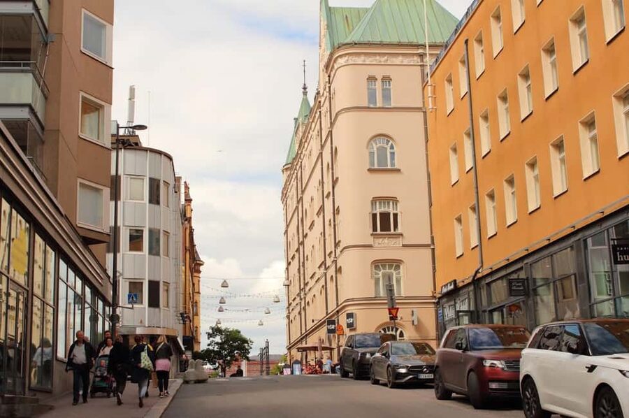 Tampere: Food Tour with Tastings, Meal, & Rooftop City Views - What’s included, and what you can skip thinking about