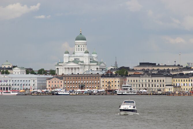 The 1st Helsinki Free Tour - Since 2016 - Presidentinlinna and Independence Day: A Palace With Purpose