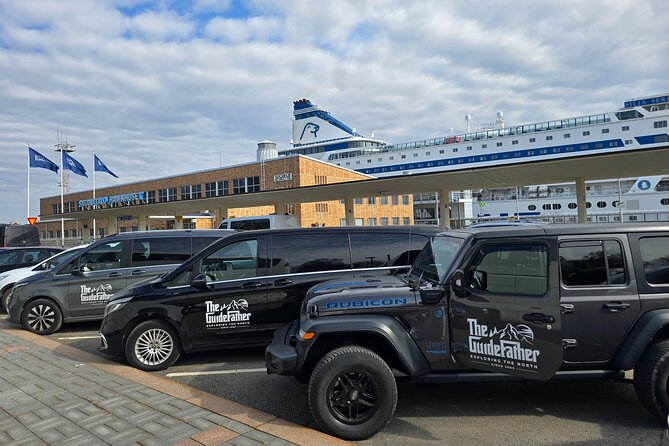 VIP Transfer Helsinki - Luxury Minivan Comfort for Groups Up to 10