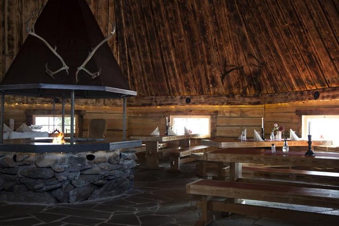 Wild Reindeers Safari + Lunch in Glass Igloo (private service) - Glass igloo lunch: 3-course Finnish comfort in a winter room