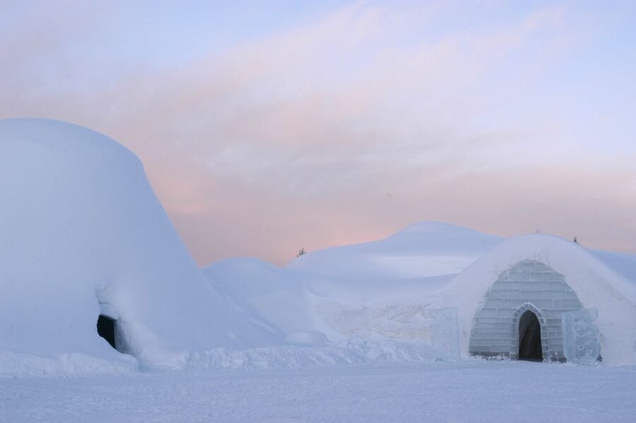 Ylläs: Snowmobile Tour to Arctic Snow Village & Snack - The Arctic Snow Village visit, snow rooms and ice sculptures that reward close looking